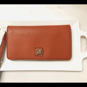 🆕 Anne Klein wallet; wristlet; clutch purse